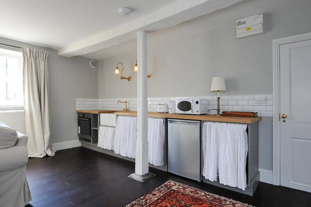 Central Luxury Bath Garden Apartment Free Parking Exterior foto
